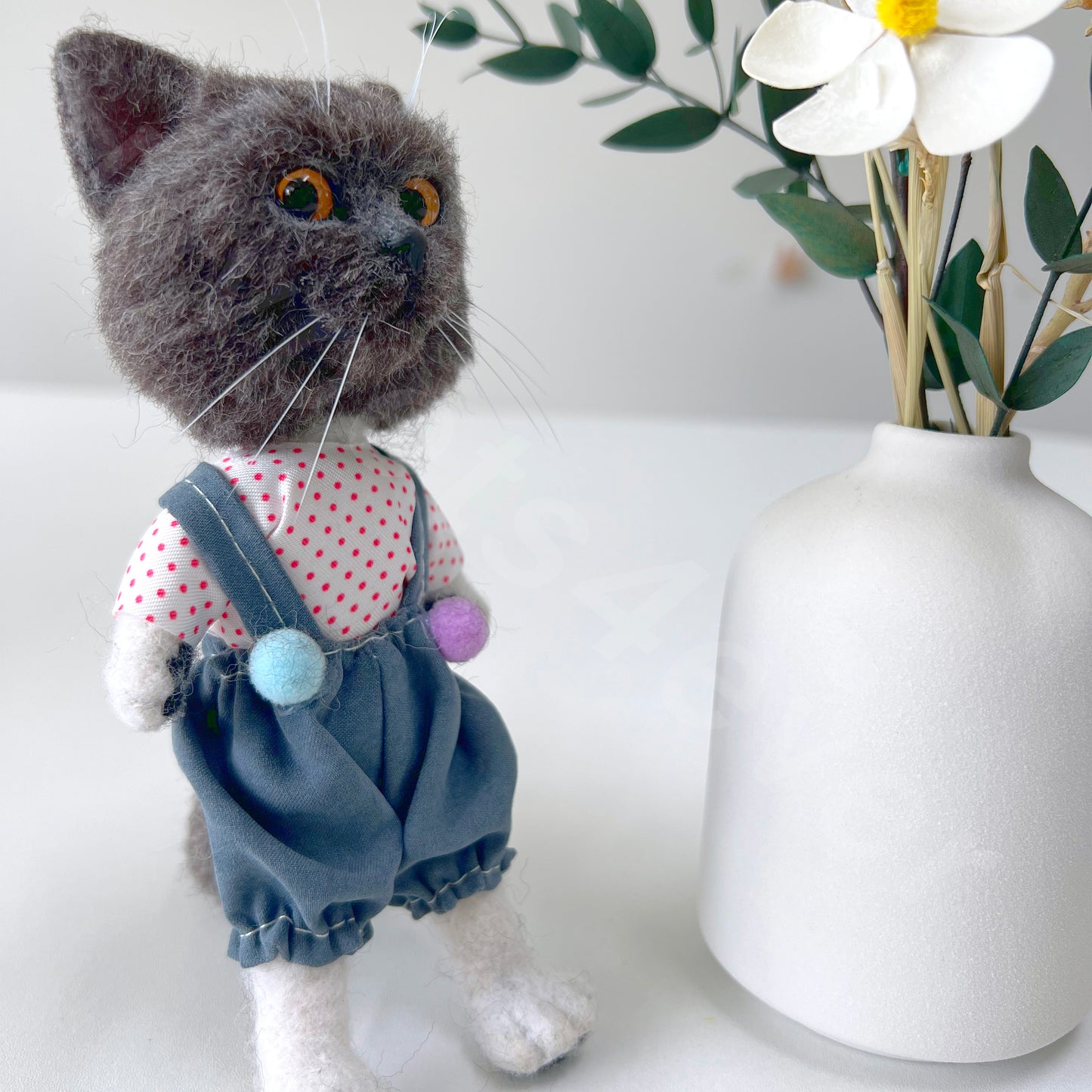 Customized wool felt pet figure